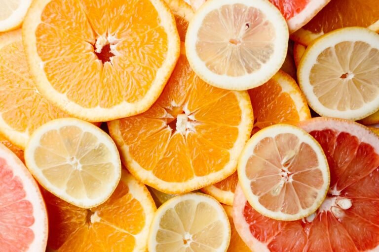 Vitamine C : alliée du collagène et de l’éclat naturel de la peau